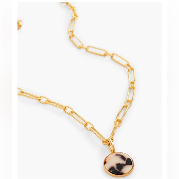 Talbots Jewelry - Talbots blonde tortoise pendant necklace
